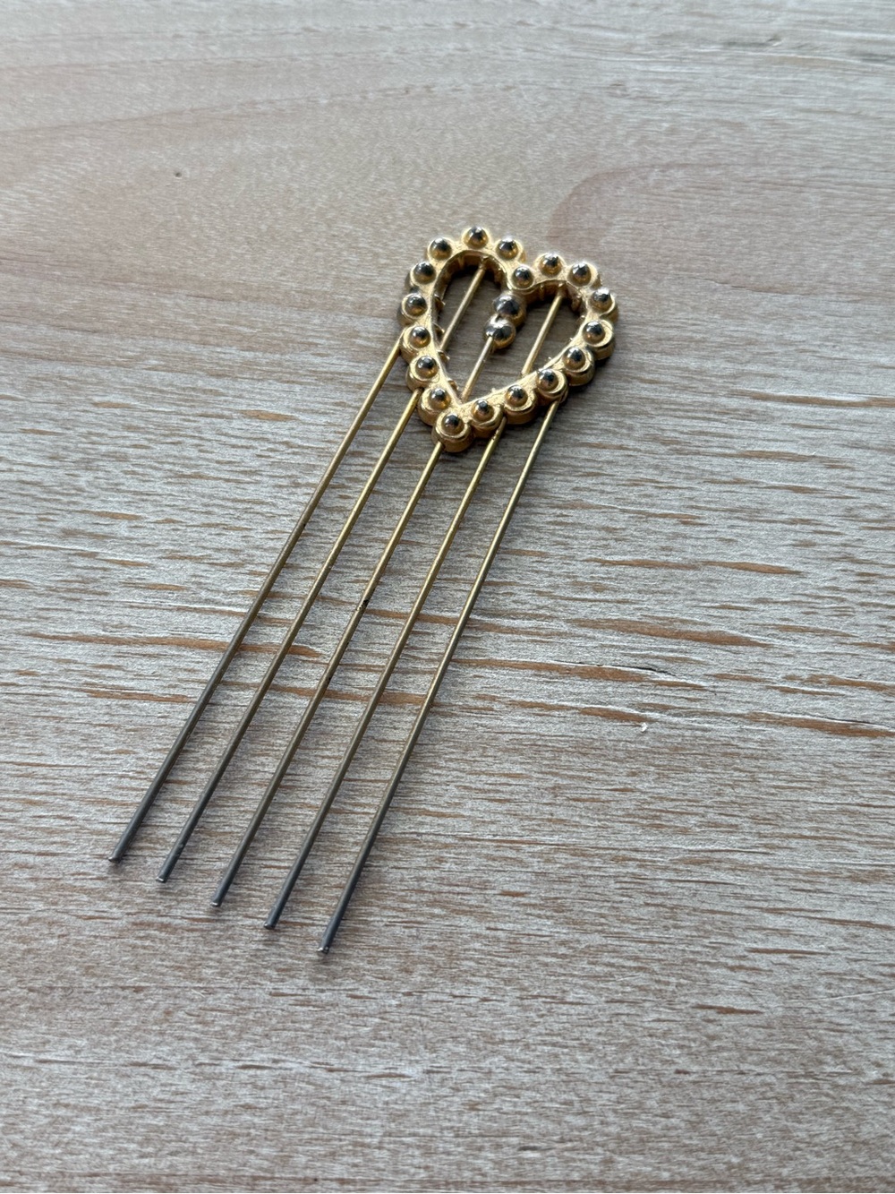 Vintage Gold Tone Decorative Hair Combs Set of 2 - Picture 2 of 7